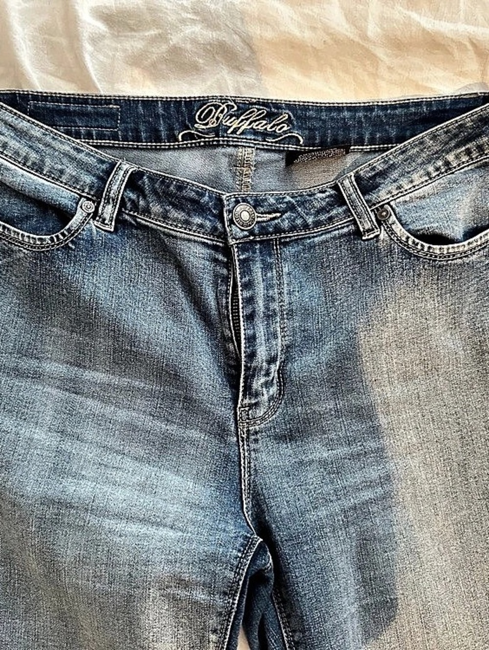 Buffalo Straight Leg Jeans